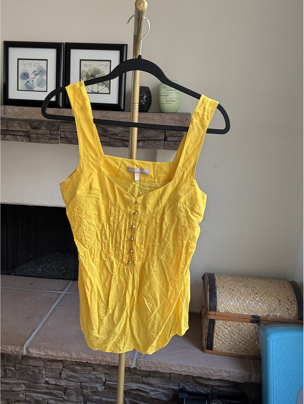 Banana Republic Bright-yellow sleeveless Size Size 8 / recorded Medium
